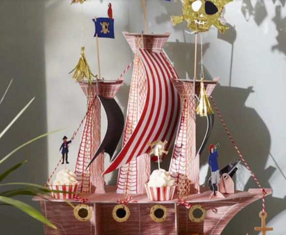 Pirate Bounty Centerpiece