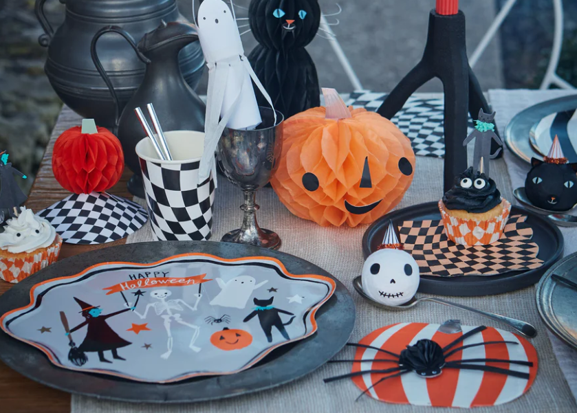 Happy Halloween Plates